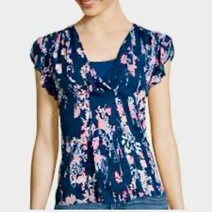 A.N.A (A
New Approach) floral wrap blouse.